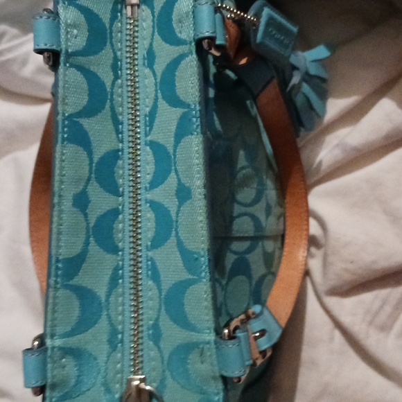 Vintage blue 💙 C coach - Picture 8 of 9